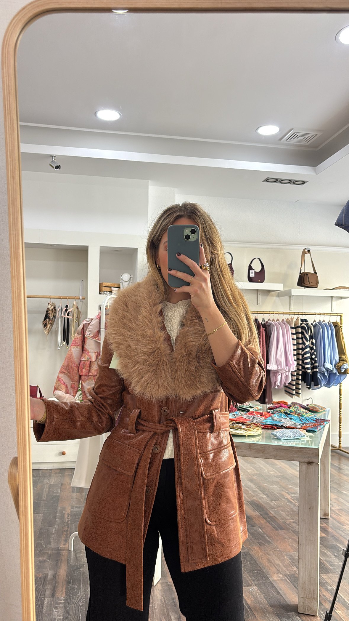 Cuellos de pelo sintético - Imagen 11