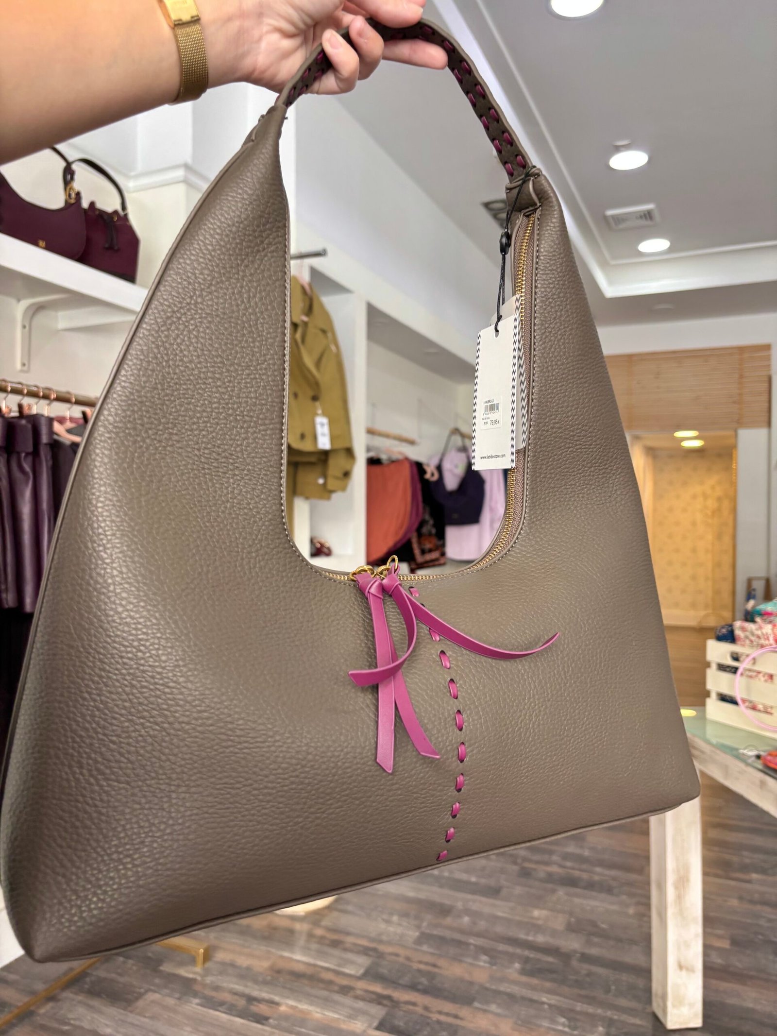 Bolso Latido Con Gran Asa - Imagen 2