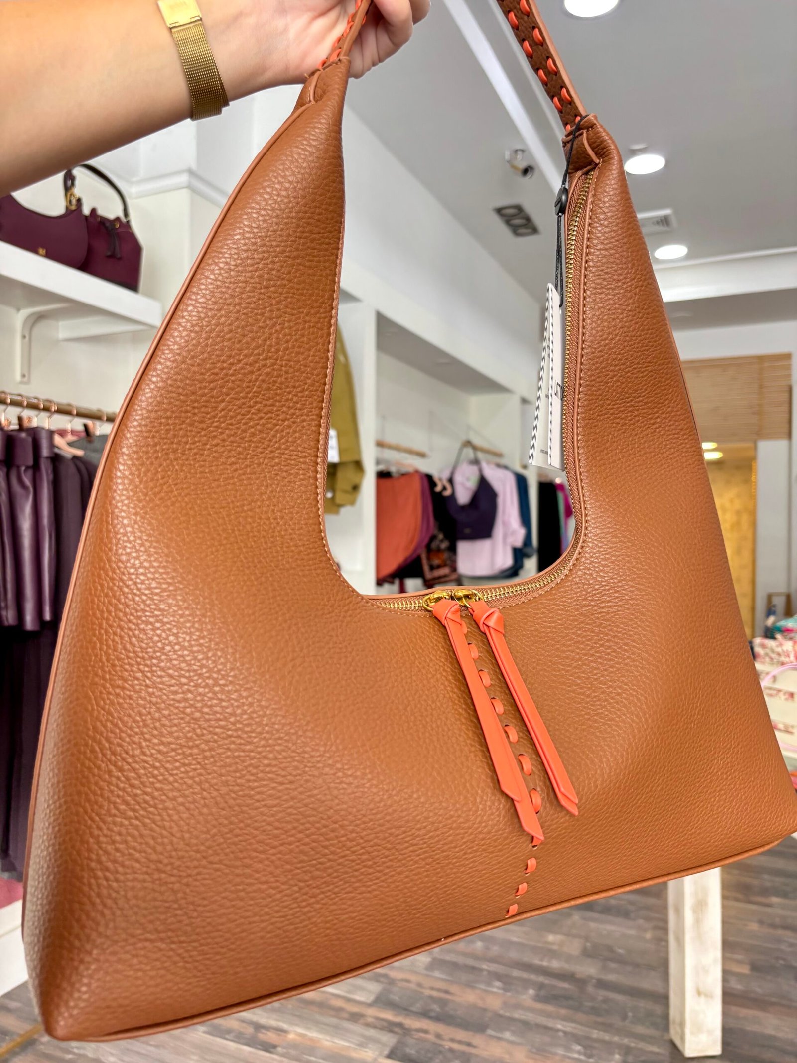 Bolso Latido Con Gran Asa - Imagen 7