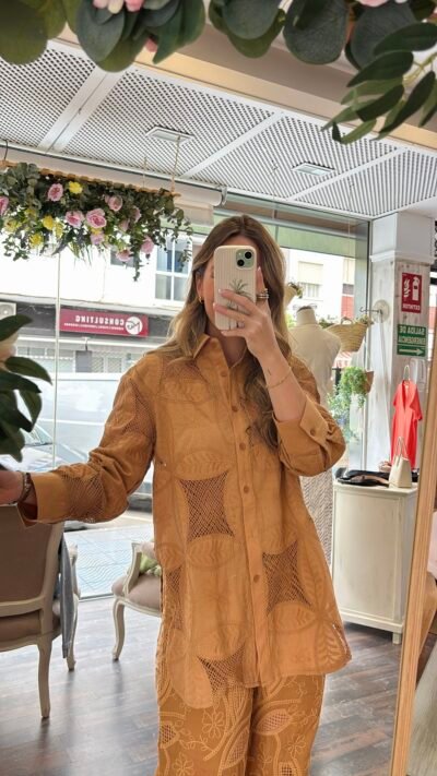 Blusa Bordada Iconique